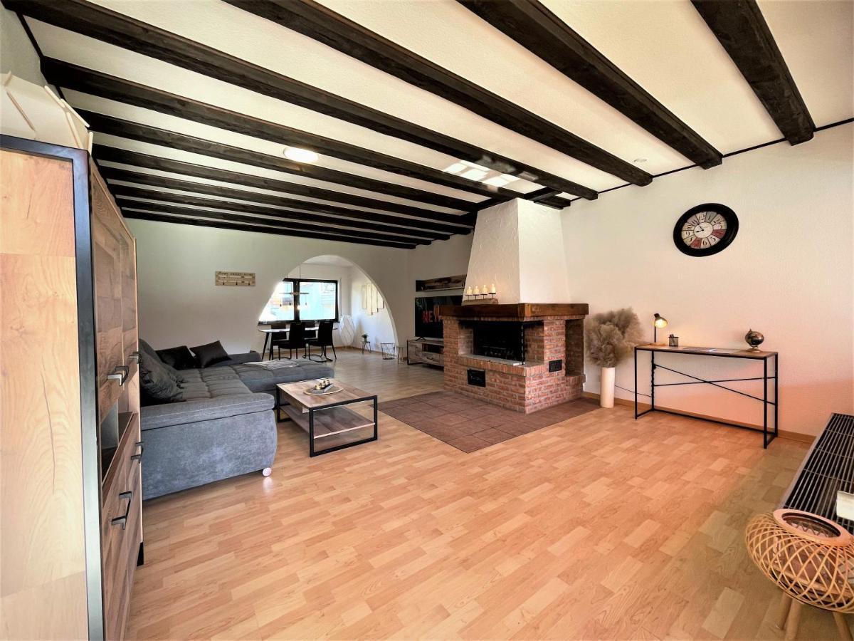 Апартаменты Traumaussicht Kamin Balkon Burgblick 65 Zoll Tv Netflix Sky Joyn Lindenplatz Буллай Экстерьер фото